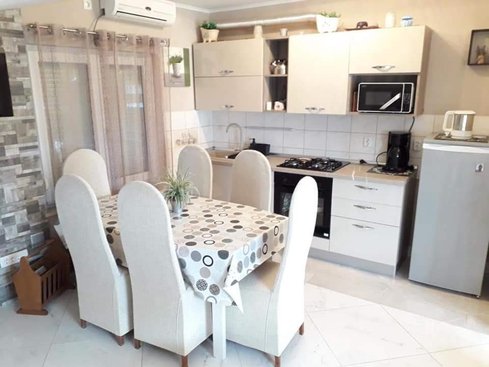 Apartment Mario Dramalj Eksteriør bilde