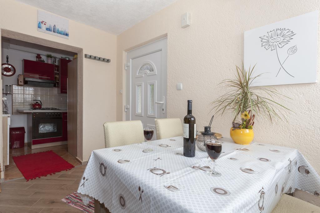 Apartment Mario Dramalj Eksteriør bilde